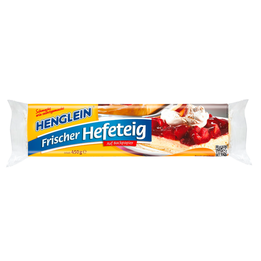 Henglein Frischer Hefeteig für Blechkuchen ausgerollt auf Backpapier 450g